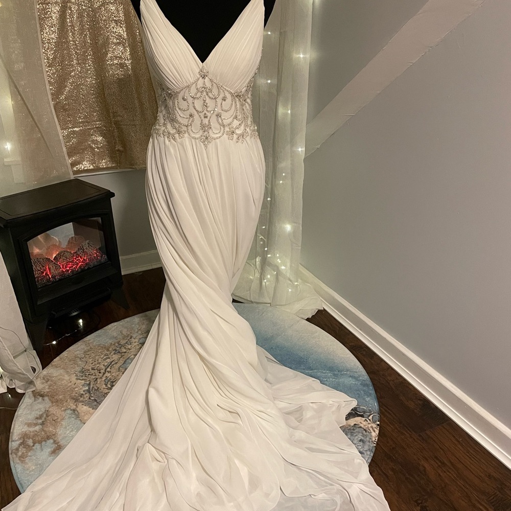 Symphony Venus Beaded Wedding Dress Size 8